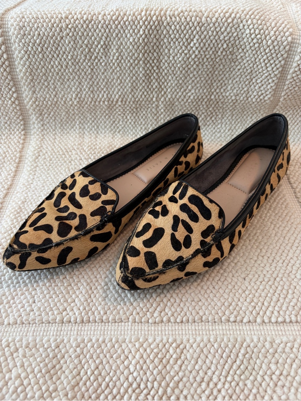 Leather Animal Print Pointed-Toe Loafers, size 8 - Picture 2 of 9